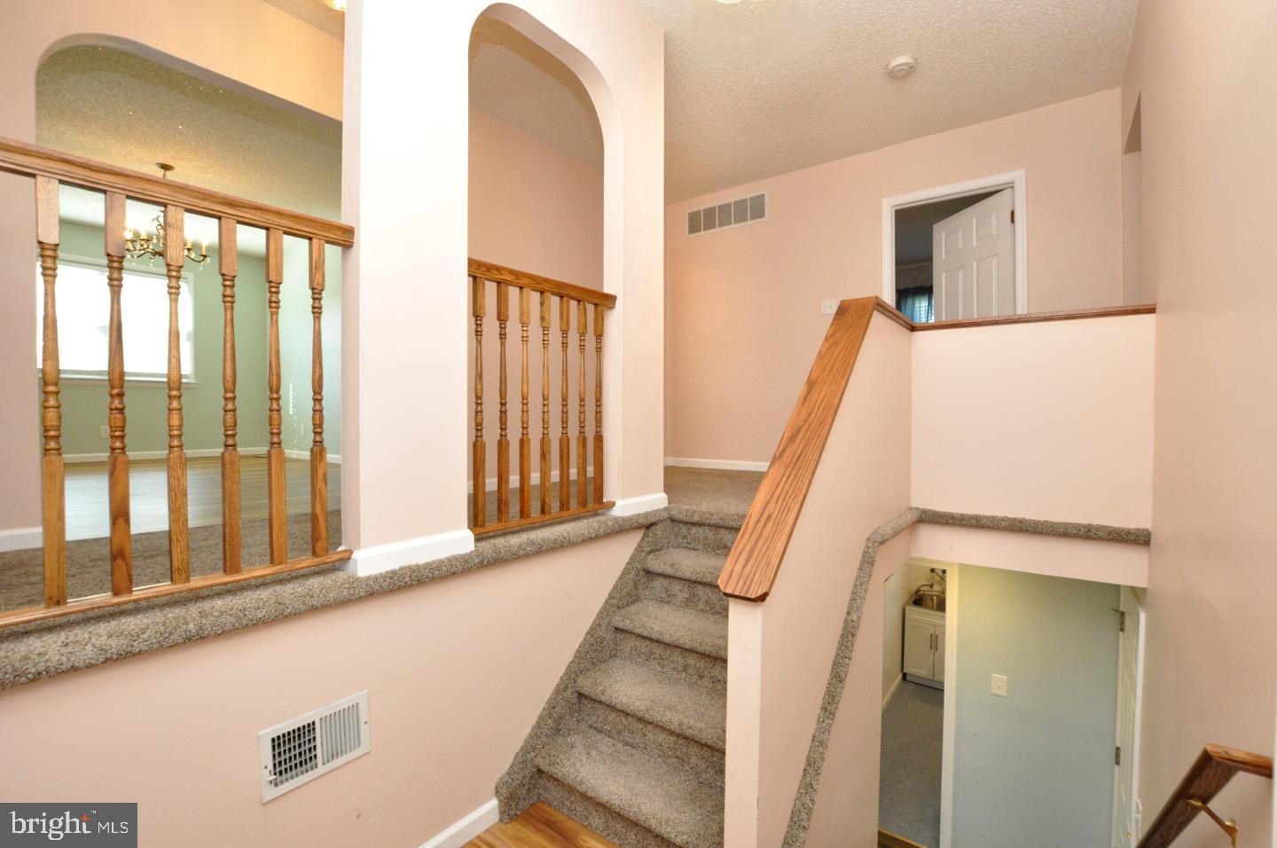 192 Canterbury Rd Property Photo 2