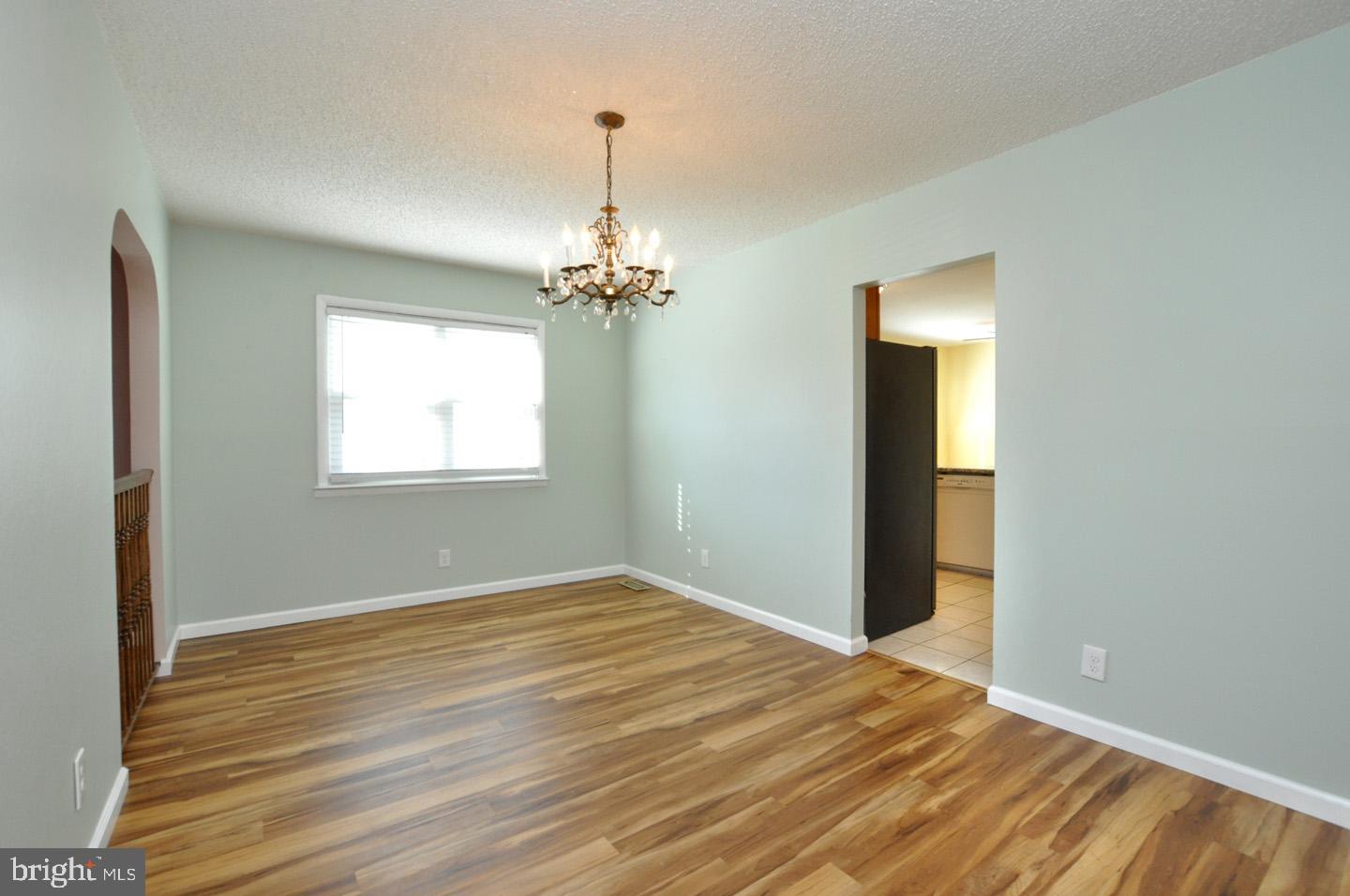 192 Canterbury Rd Property Photo 5