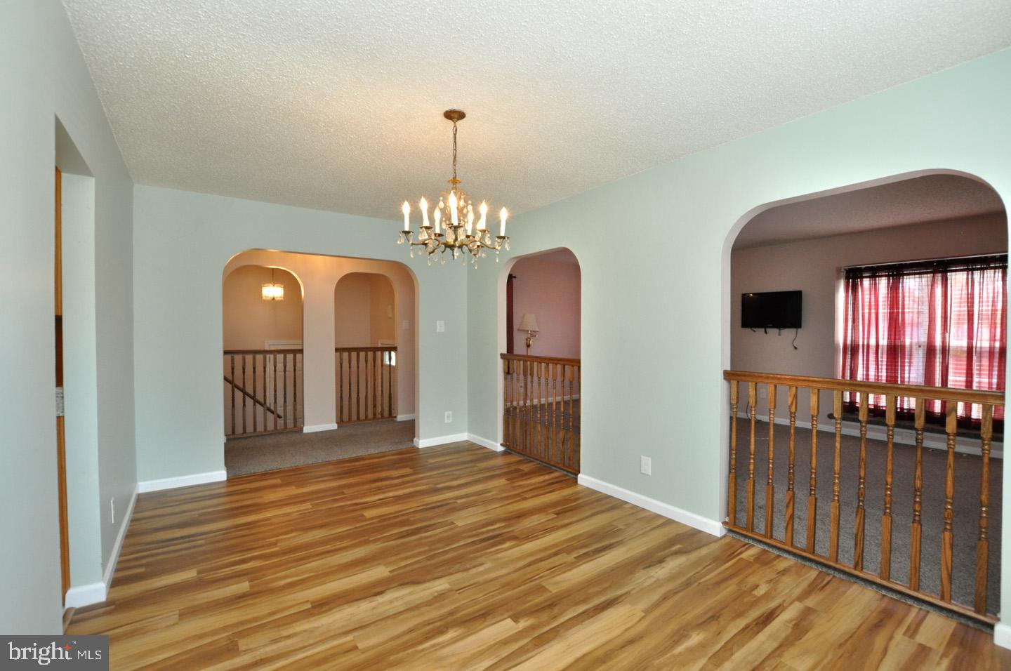192 Canterbury Rd Property Photo 6