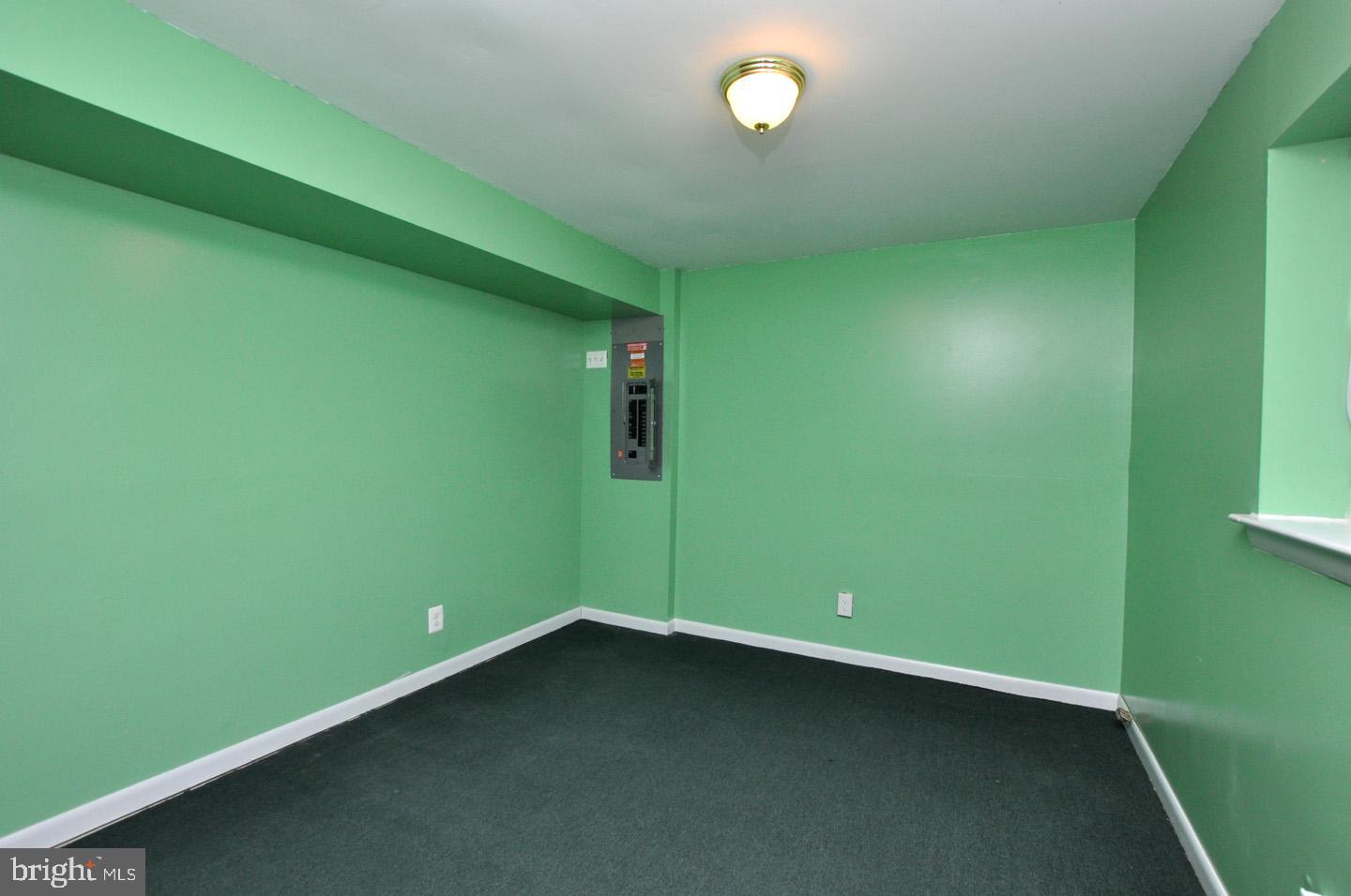 192 Canterbury Rd Property Photo 23