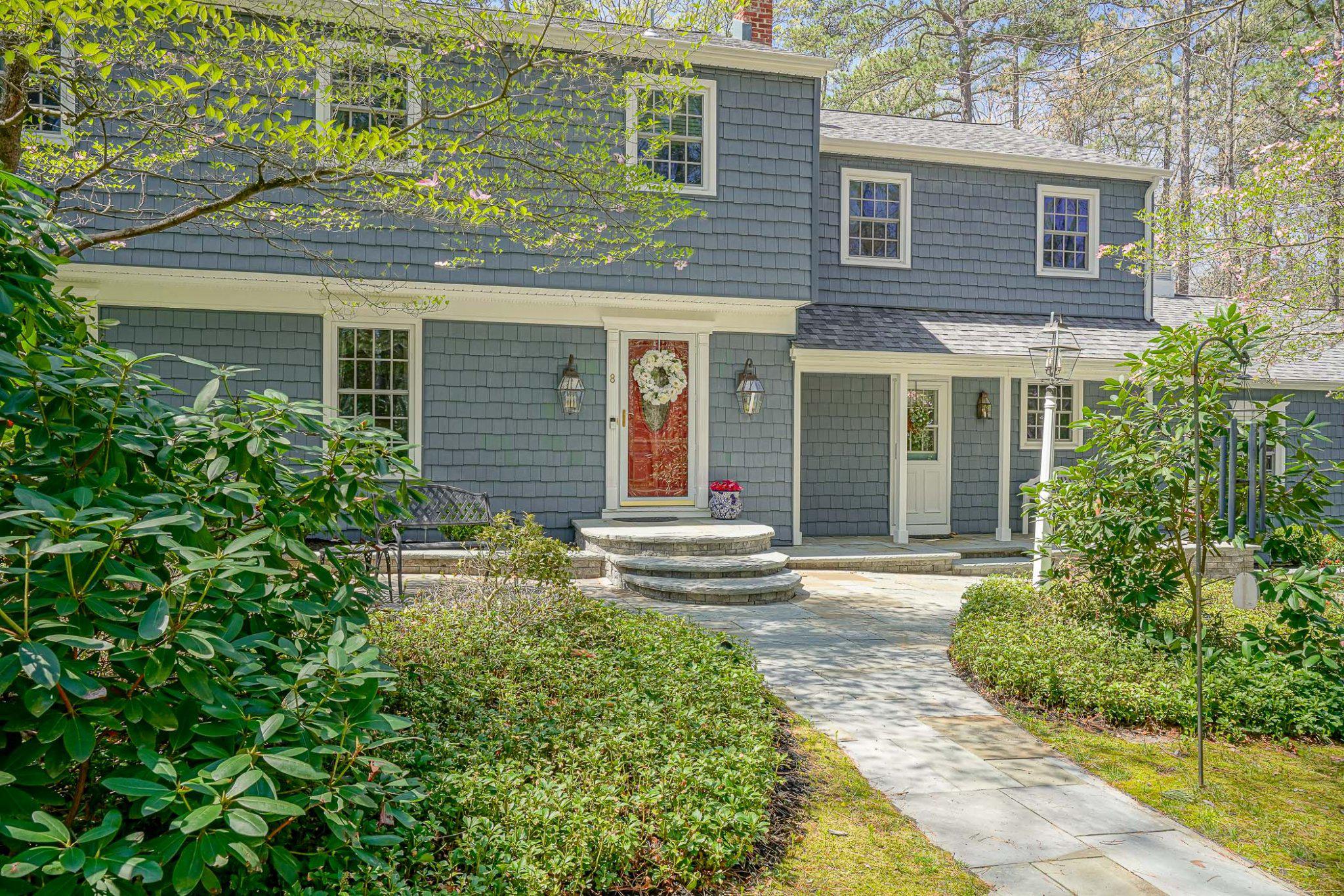 8 Barberry Mews Property Photo 1