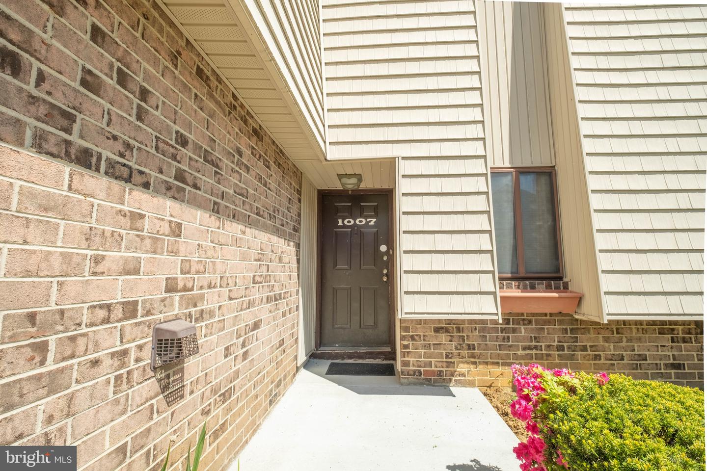 1007 ARBORLEY CT