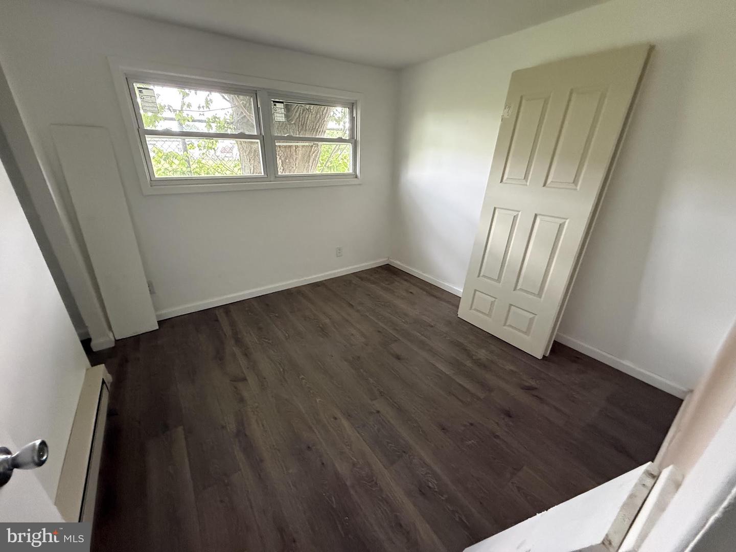 124 E Main St #e Property Photo 5