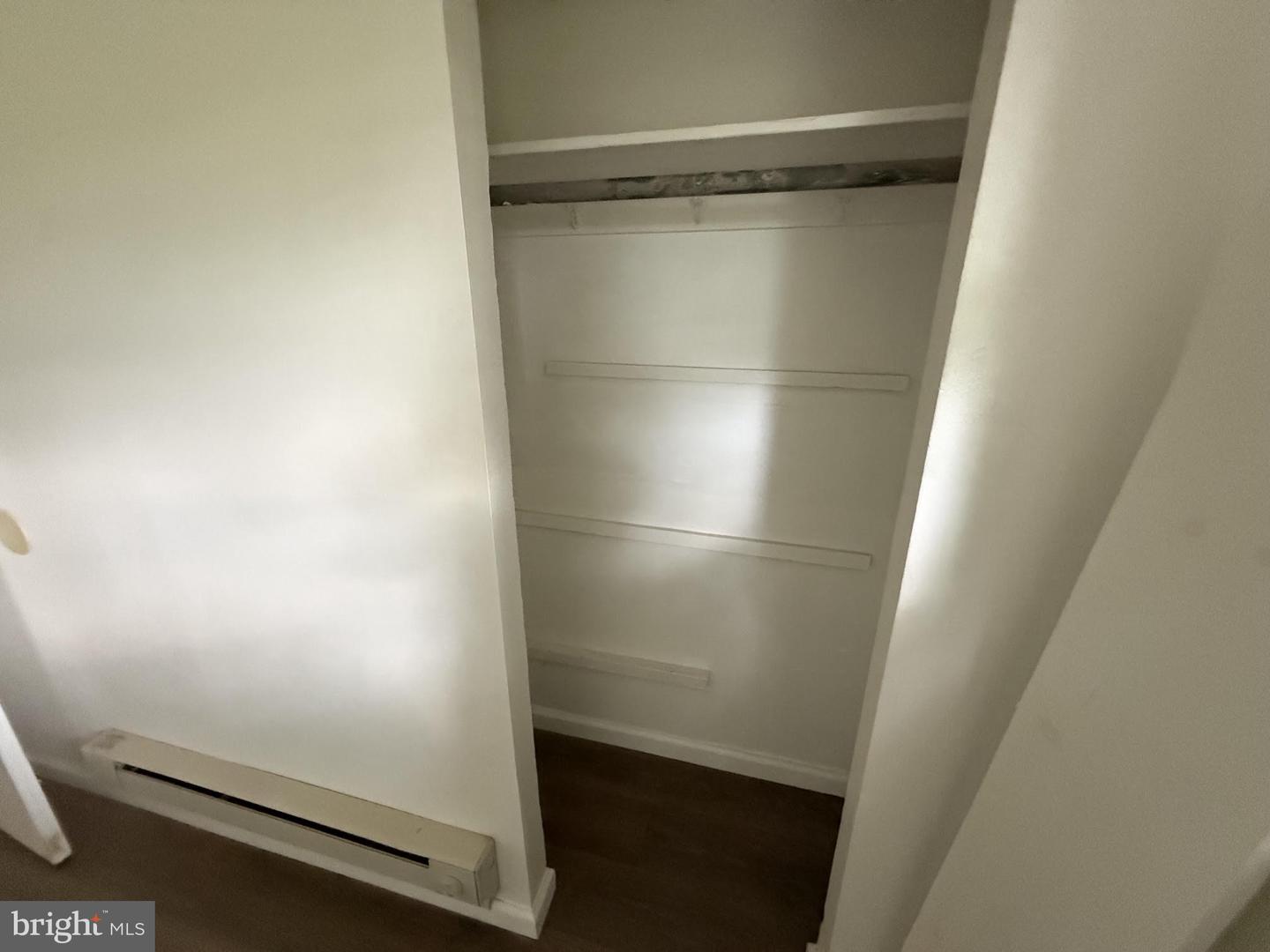 124 E Main St #e Property Photo 7