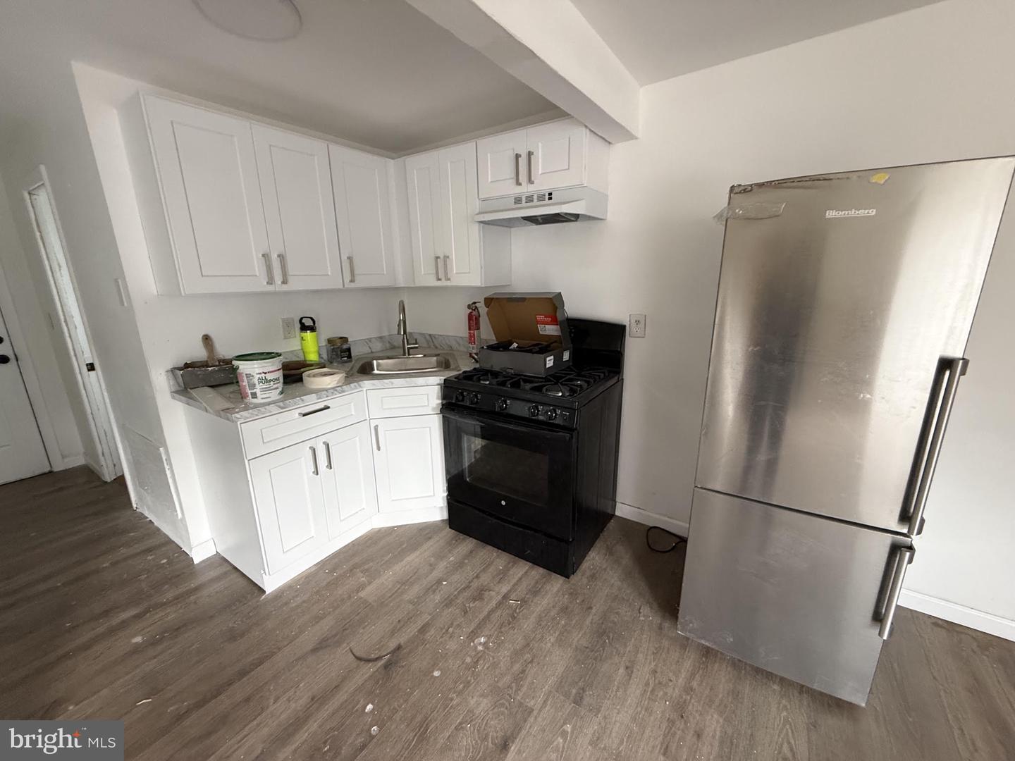 124 E Main St #e Property Photo 9