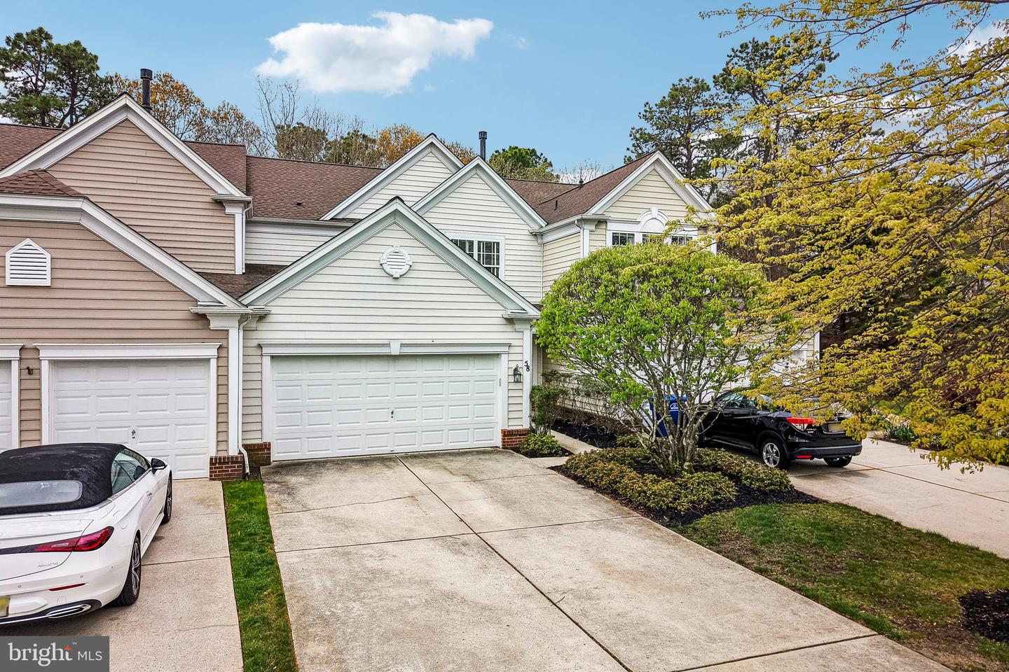 58 Wrentham Dr Property Photo 1