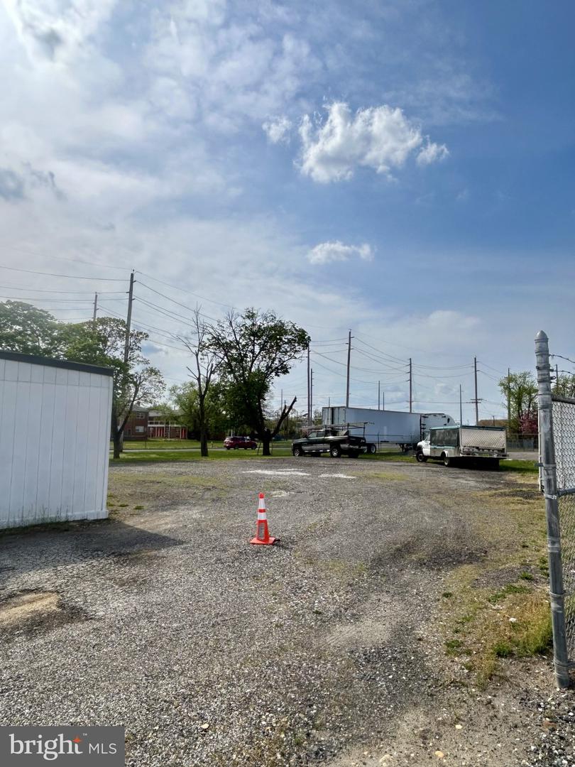 261 Saint Mihiel Dr Property Photo 5