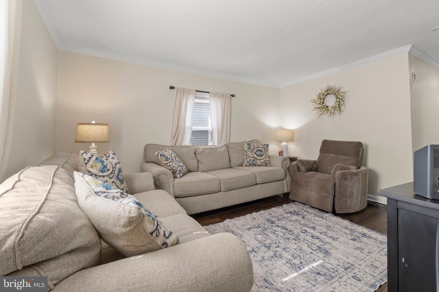 15 N Locust Ave Property Photo 12