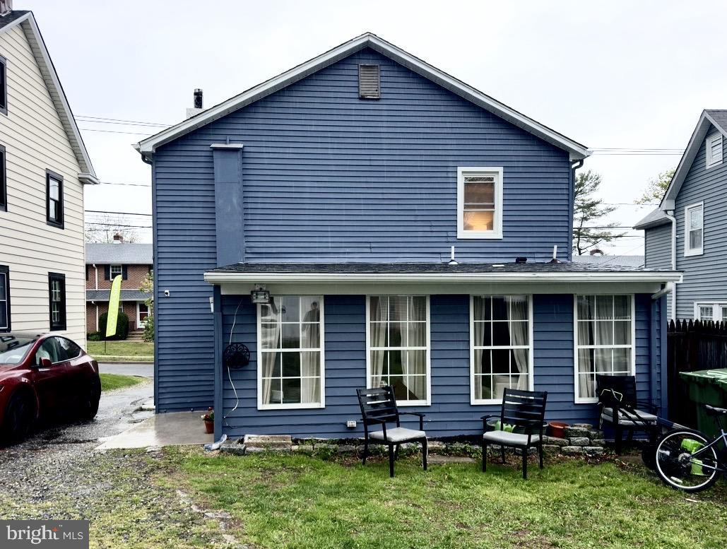 15 N Locust Ave Property Photo 21