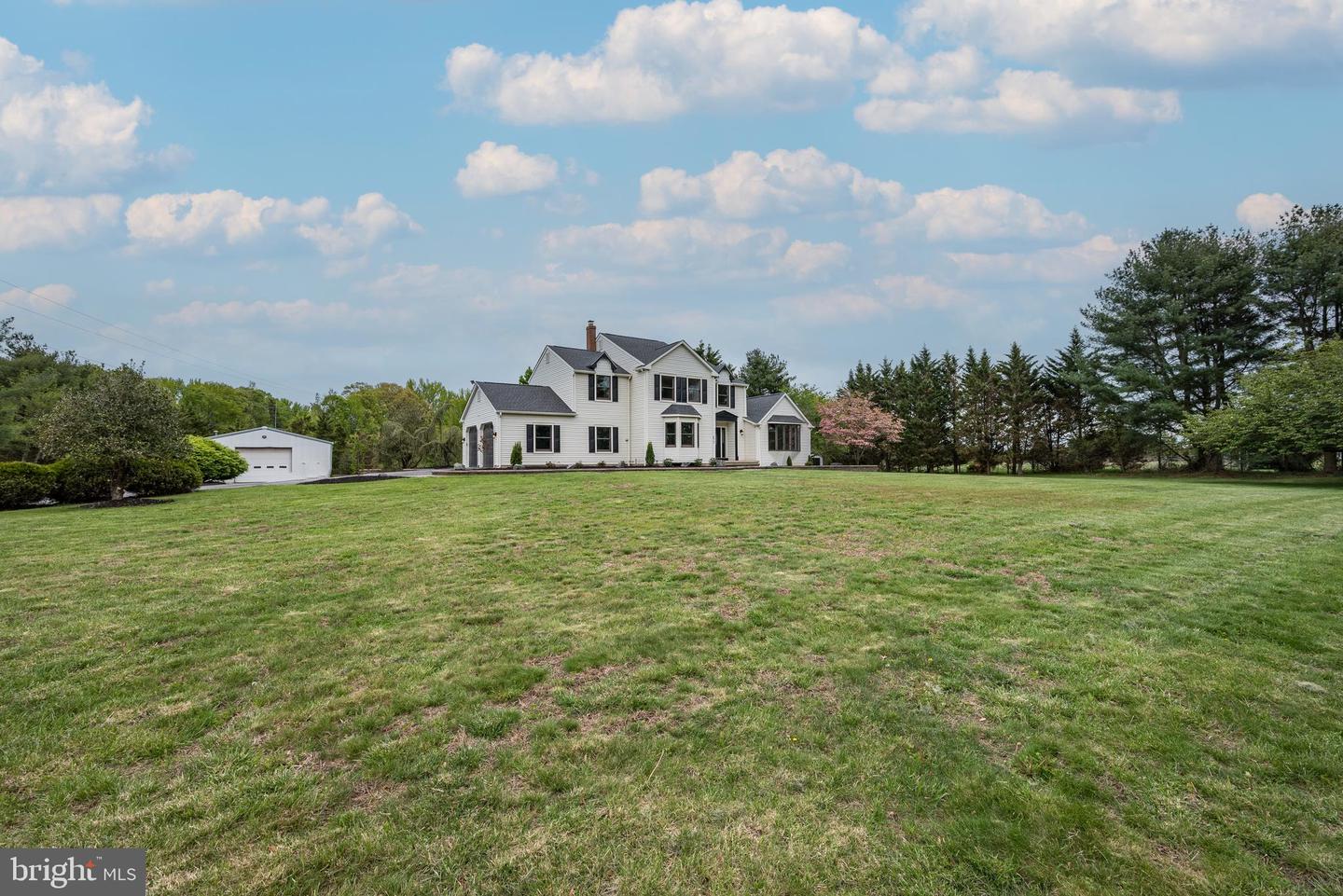 270 Hartford Rd Property Photo 6