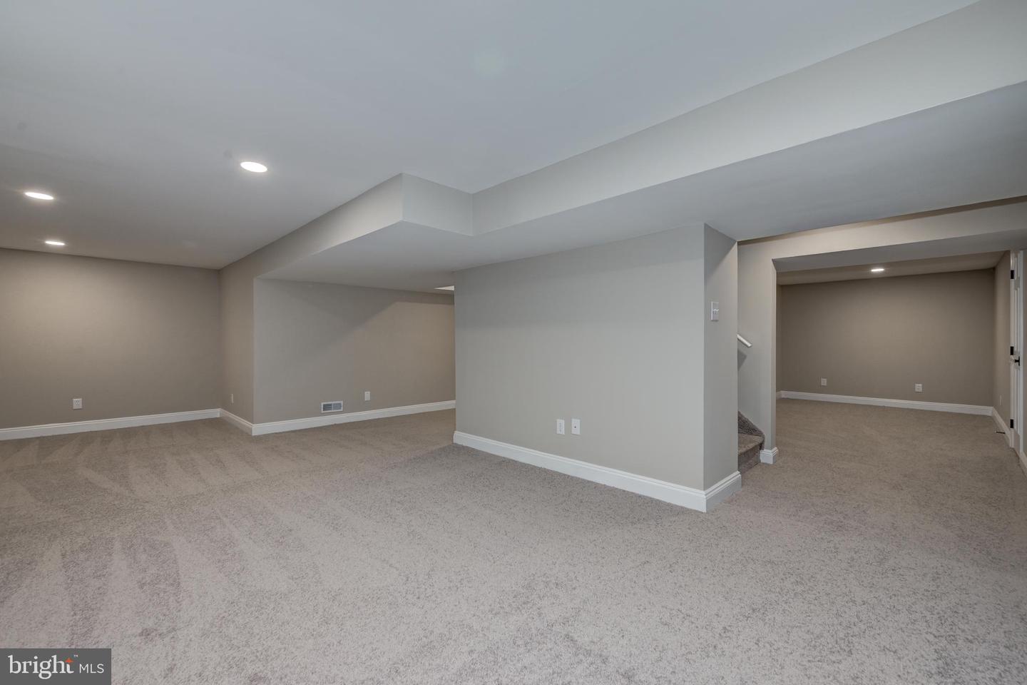 270 Hartford Rd Property Photo 56