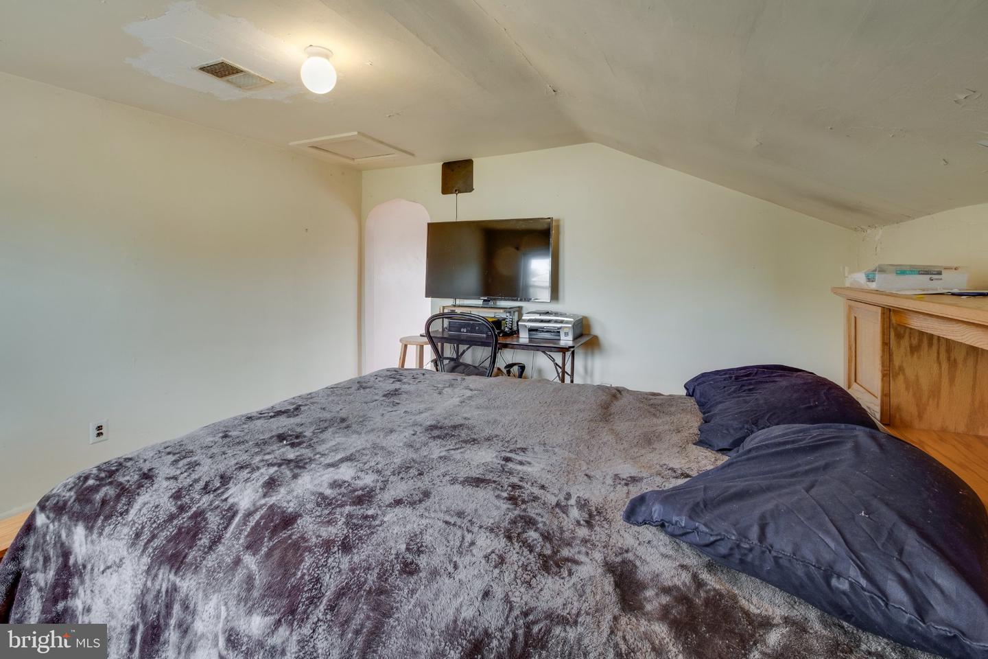 400 Hulme St Property Photo 17