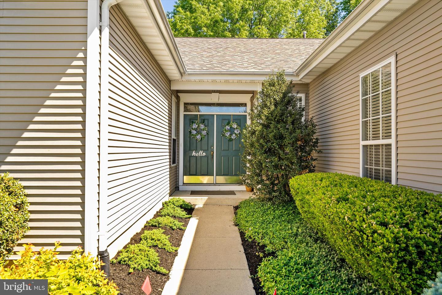 31 Barbary Ln Property Photo 2