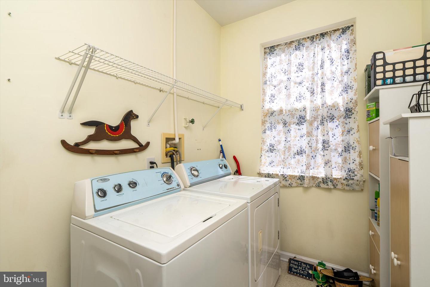 31 Barbary Ln Property Photo 10