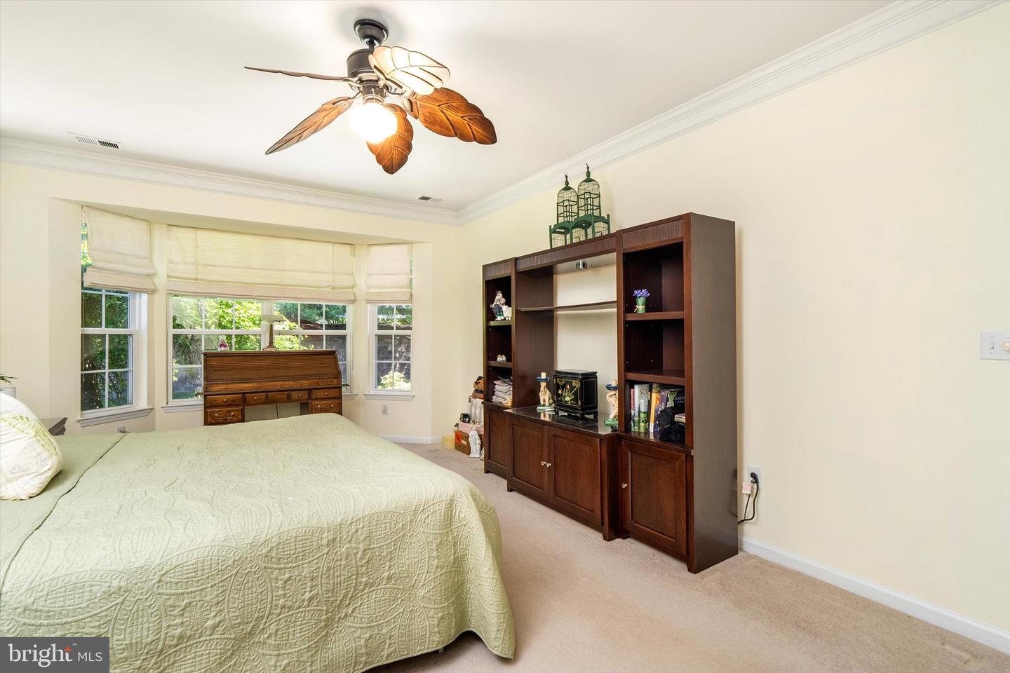 31 Barbary Ln Property Photo 12