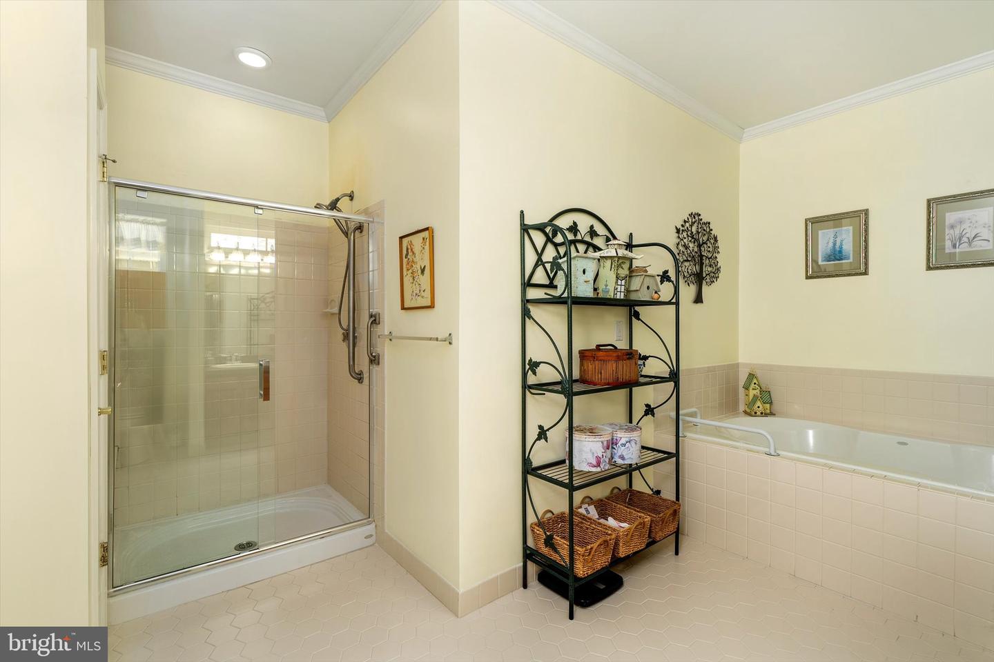 31 Barbary Ln Property Photo 15
