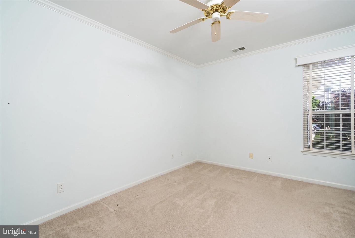 31 Barbary Ln Property Photo 19