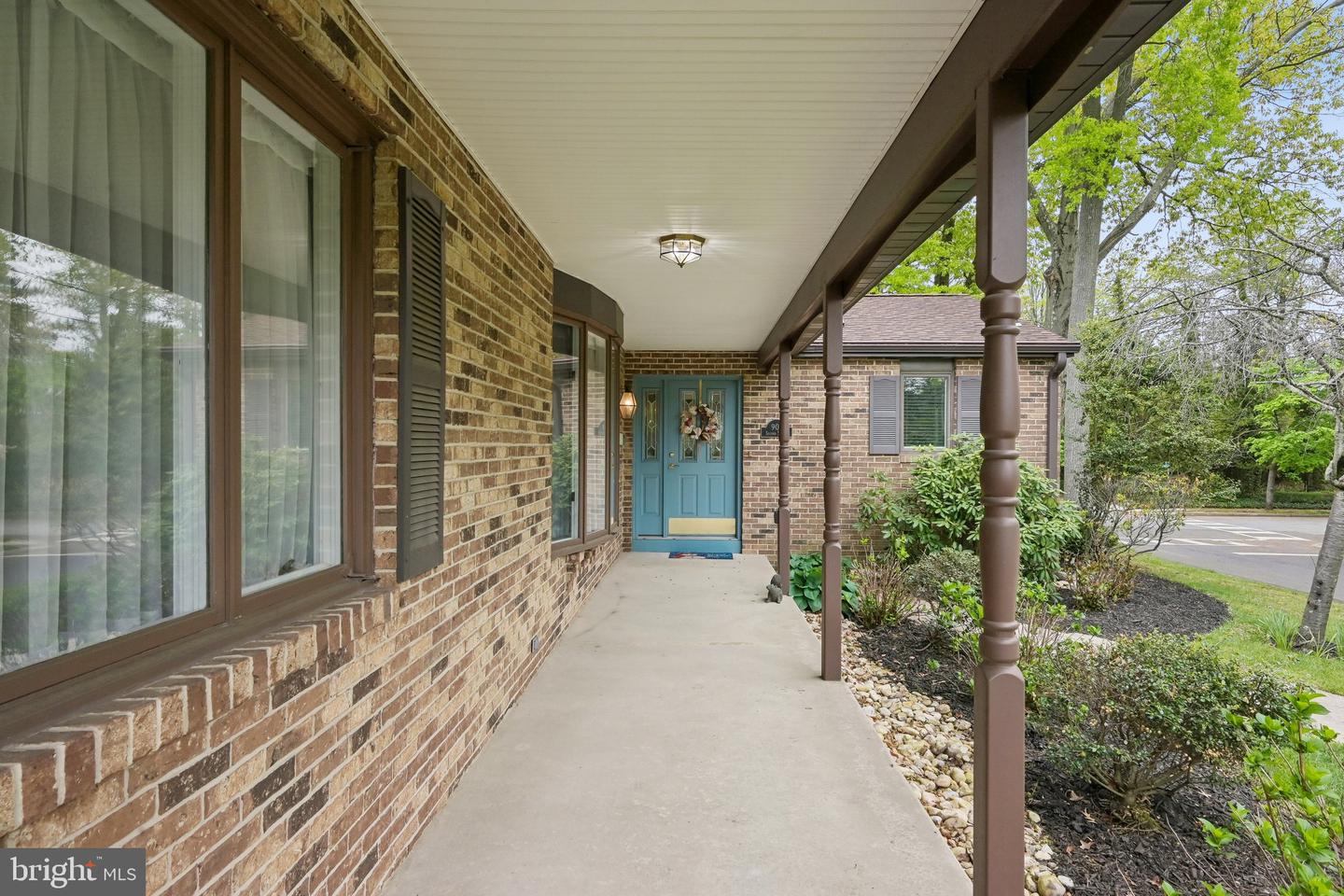 901 2nd St Property Photo 4