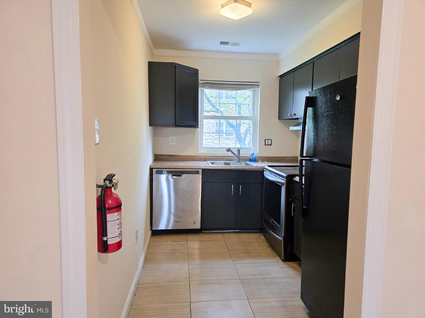 1294 Cooper Street #a11 Property Photo 4