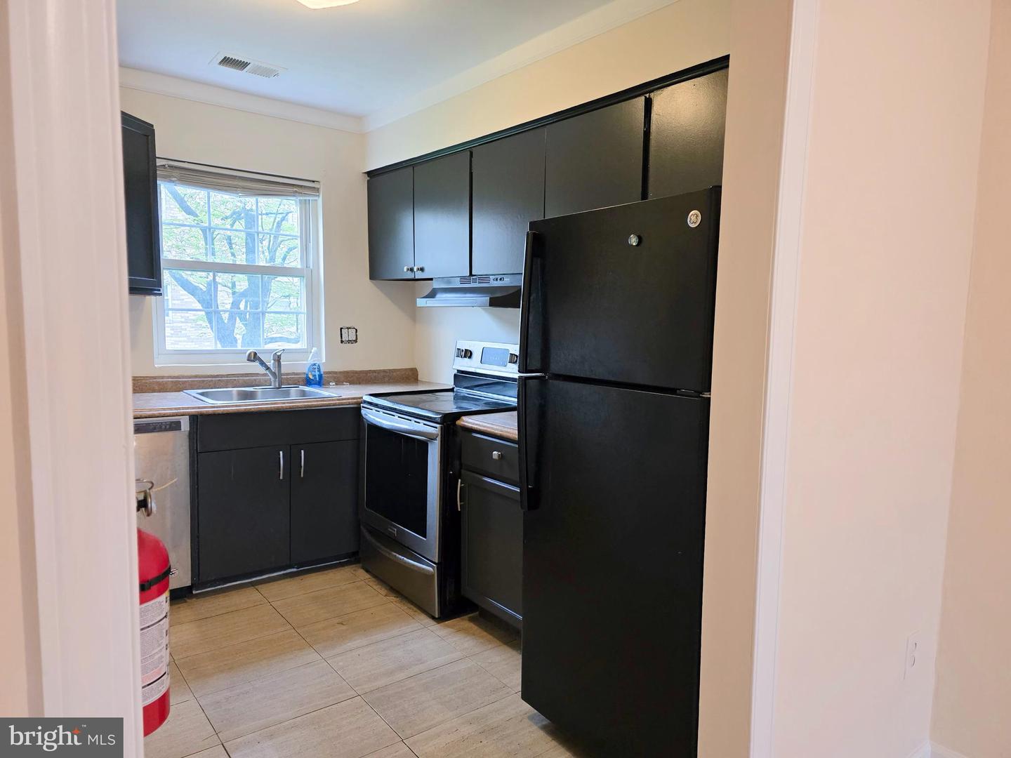1294 Cooper Street #a11 Property Photo 5