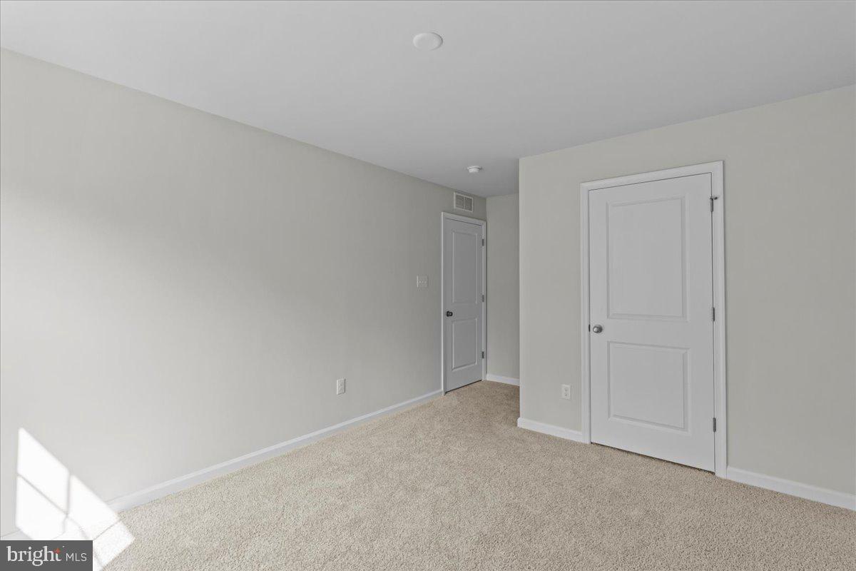 39 Westmont Dr Property Photo 41