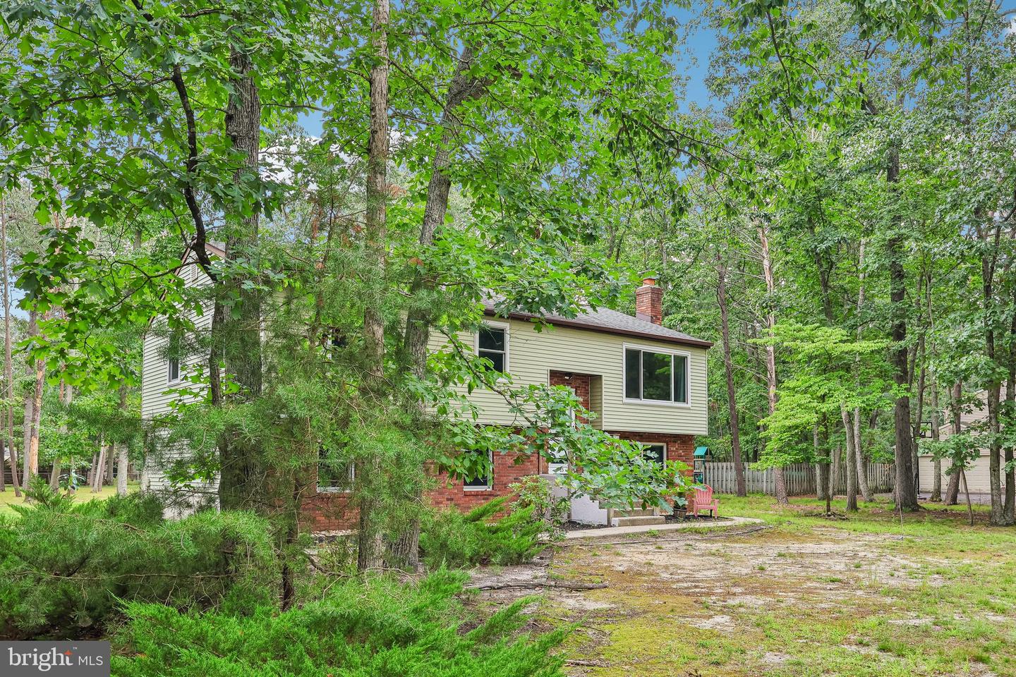 15 Elmwood Dr Property Photo 4