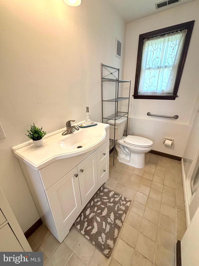 15 Elmwood Dr Property Photo 103