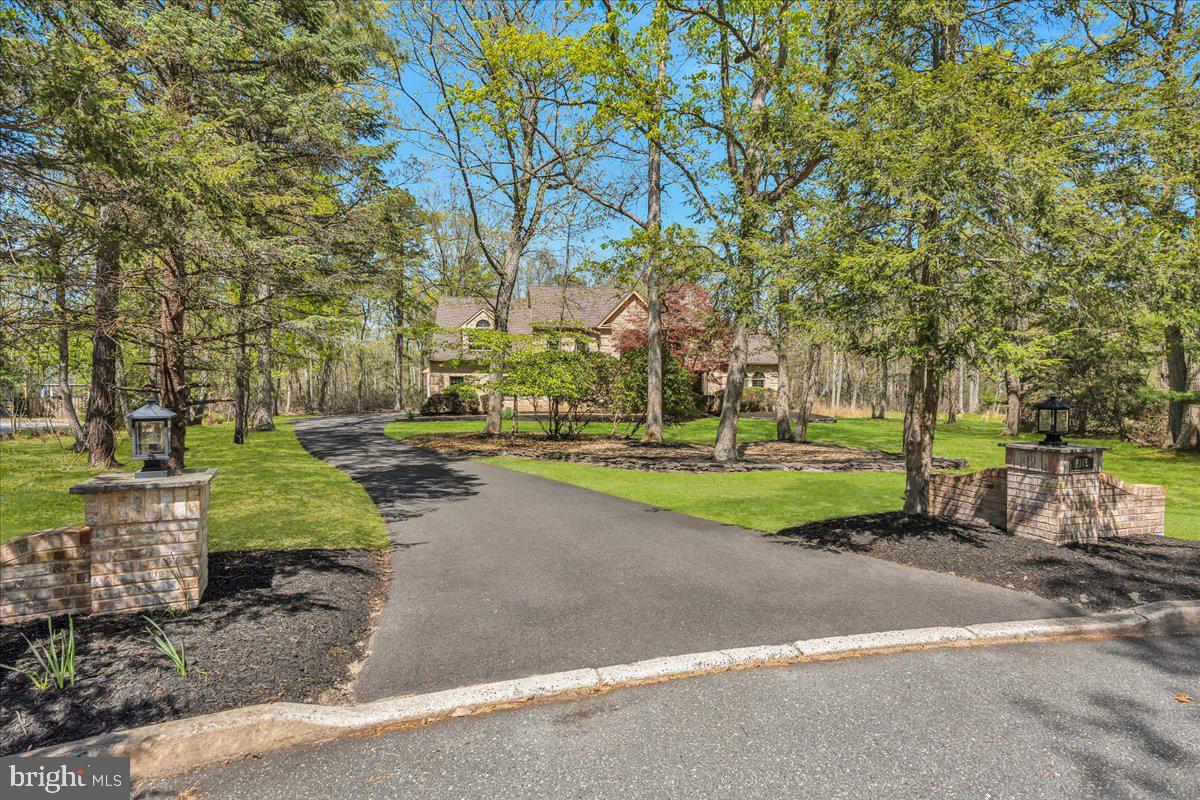 5 Hamilton Ct Property Photo 3