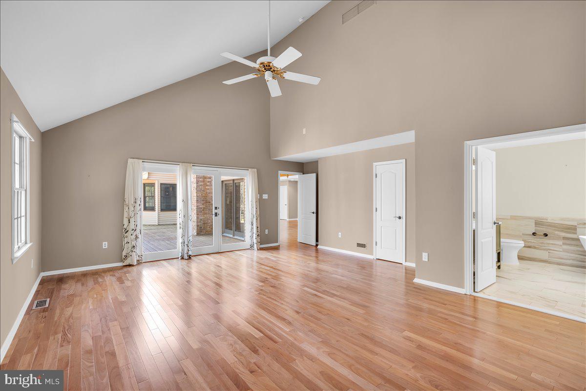 5 Hamilton Ct Property Photo 23