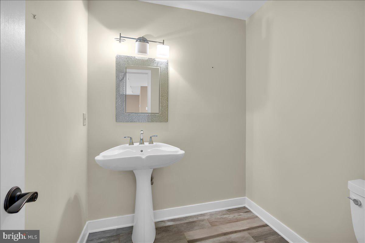 5 Hamilton Ct Property Photo 28