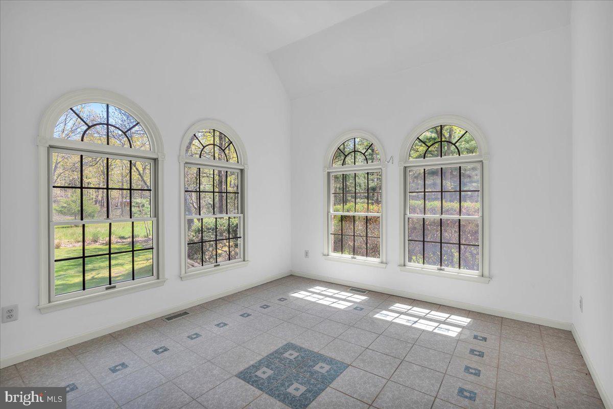 5 Hamilton Ct Property Photo 29