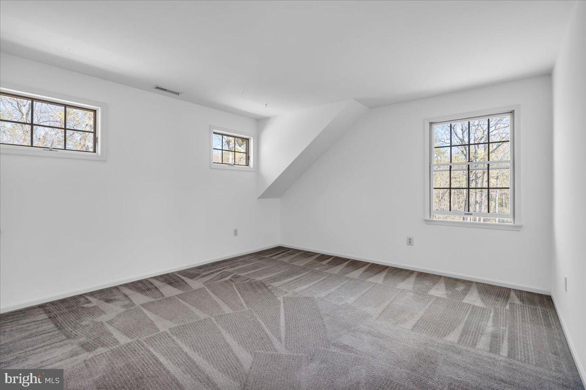 5 Hamilton Ct Property Photo 31
