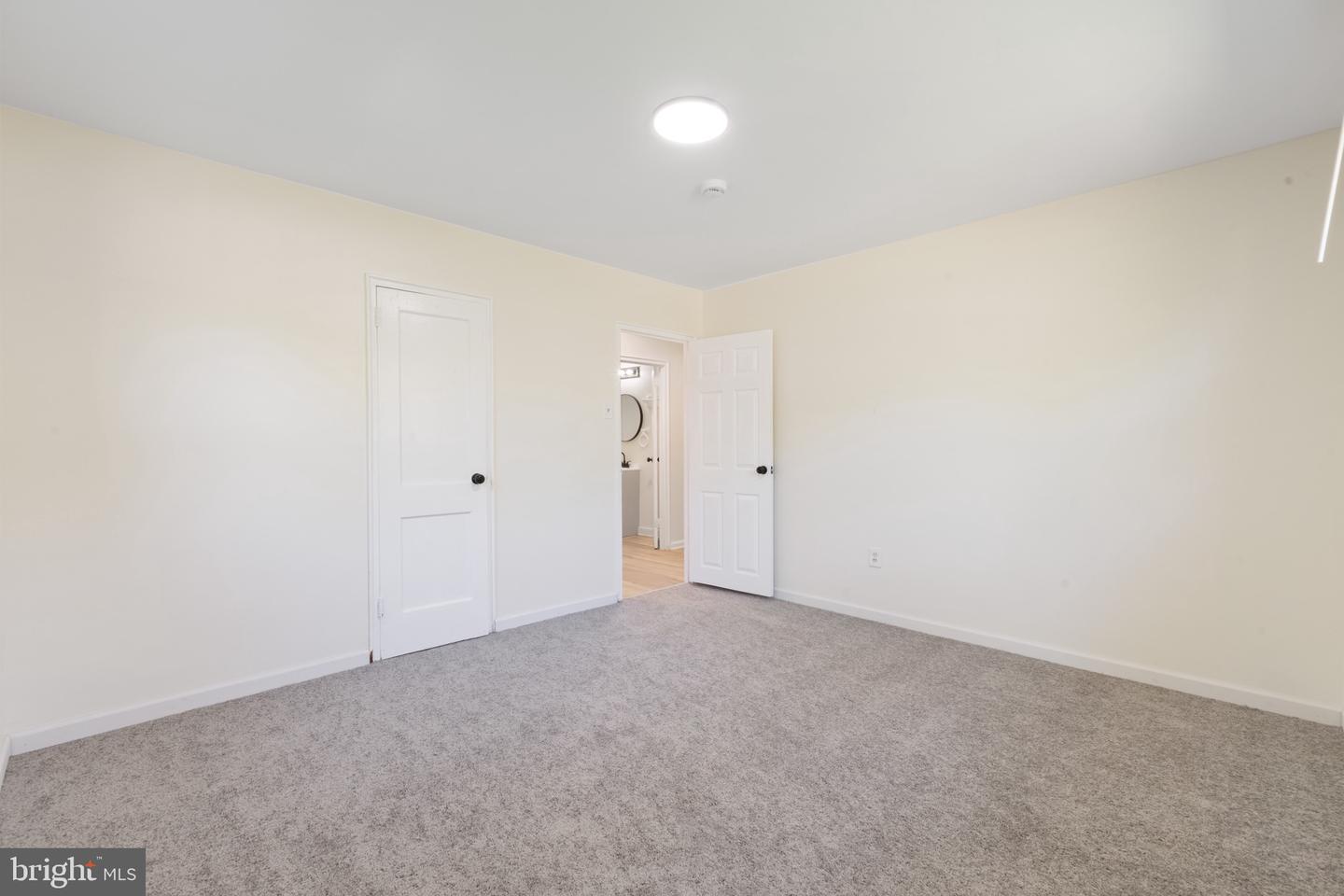 163 Kinsley Rd Property Photo 7
