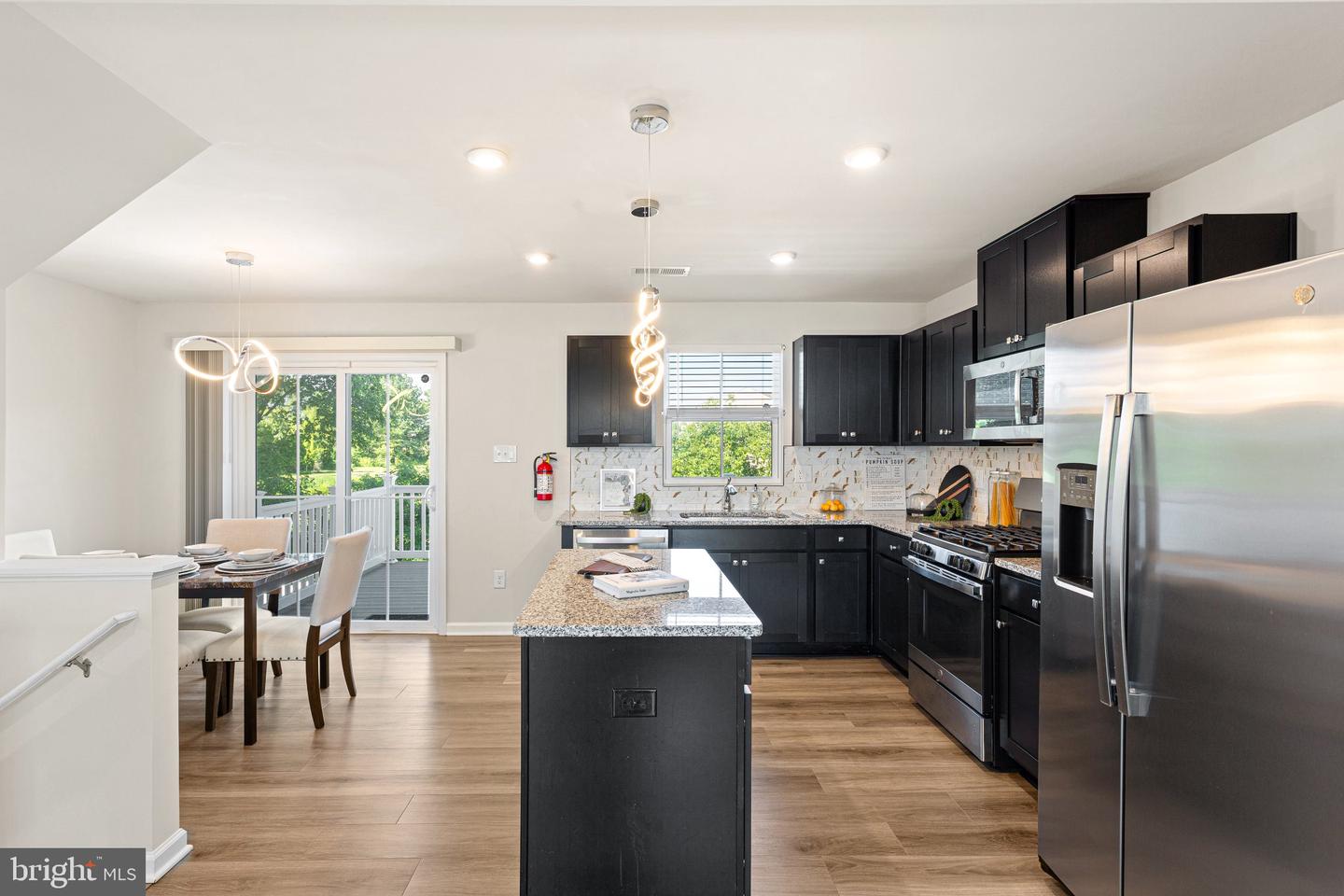7 F PARSONS BLVD Property Photo 1