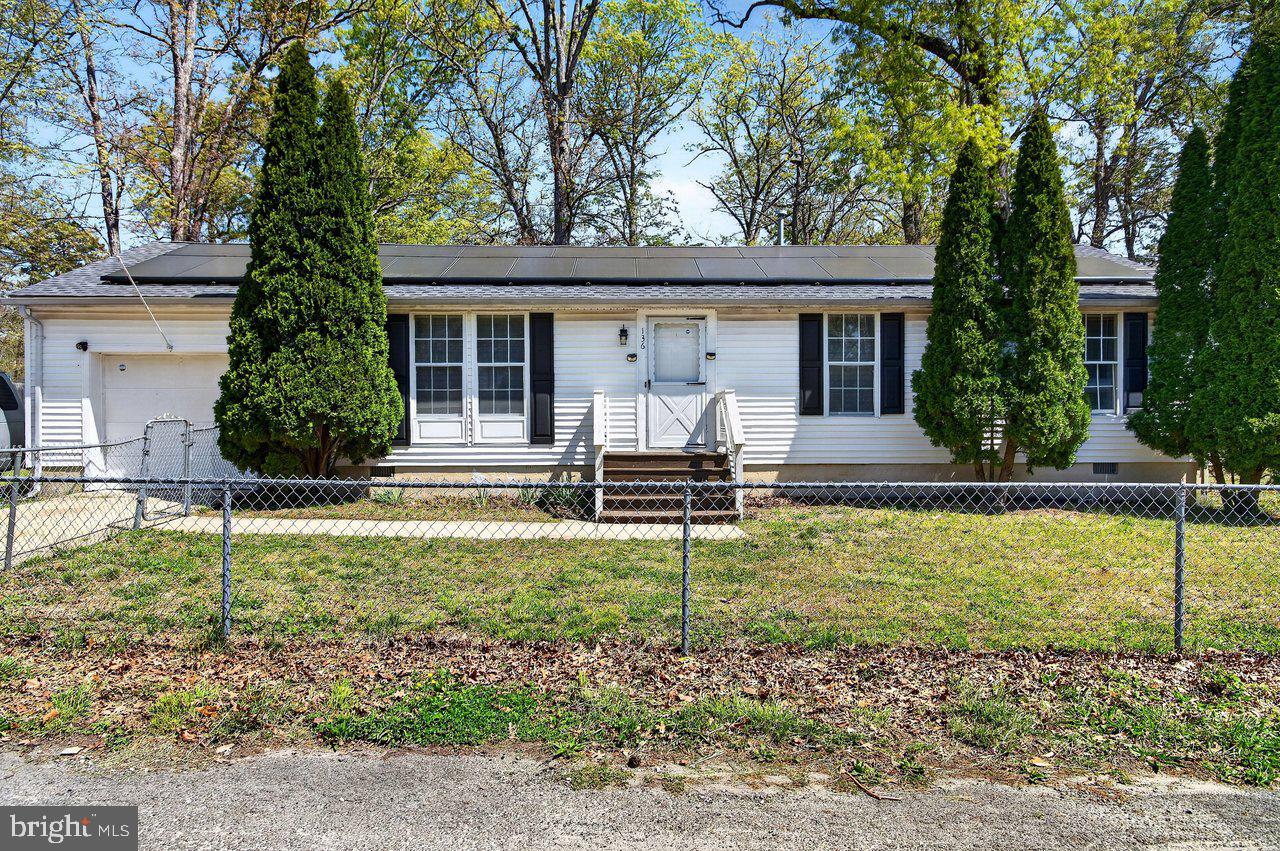 136 Dennis Ave Property Photo 1