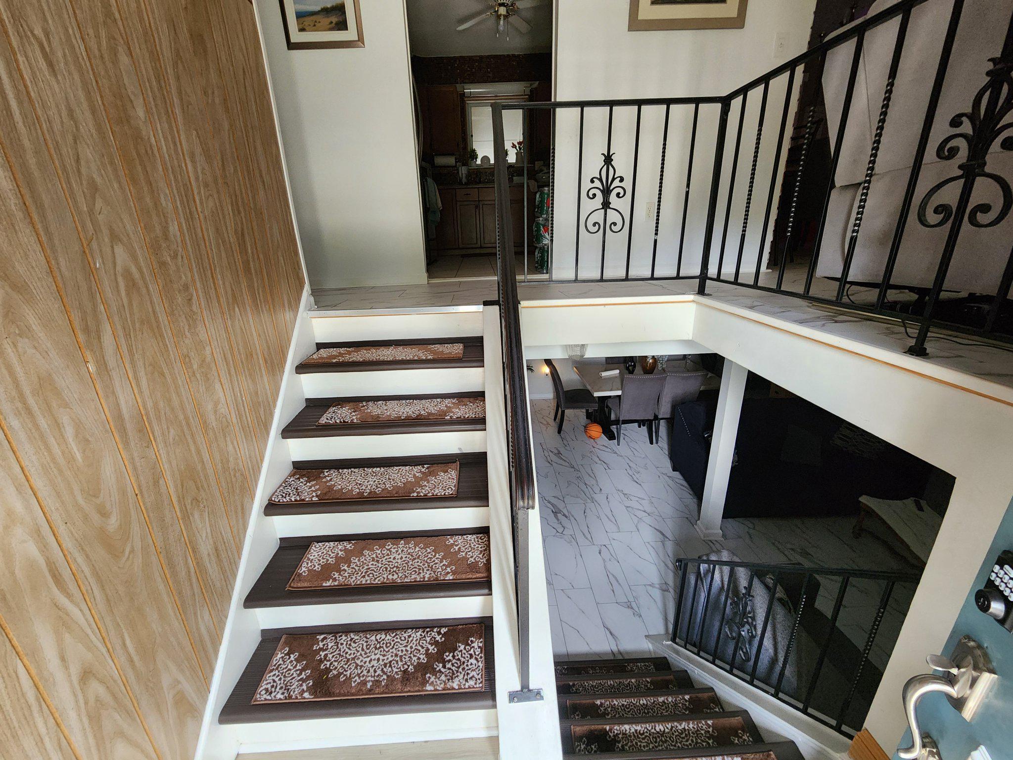 210 Orange Ave Property Photo 2