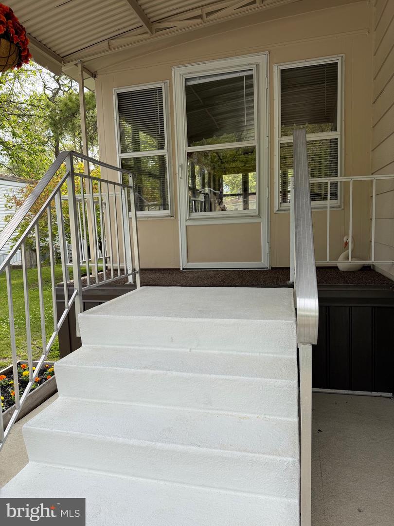 22 Pineview Property Photo 2