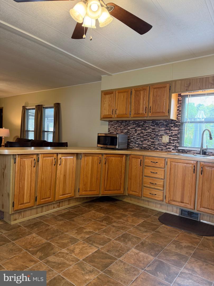22 Pineview Property Photo 8