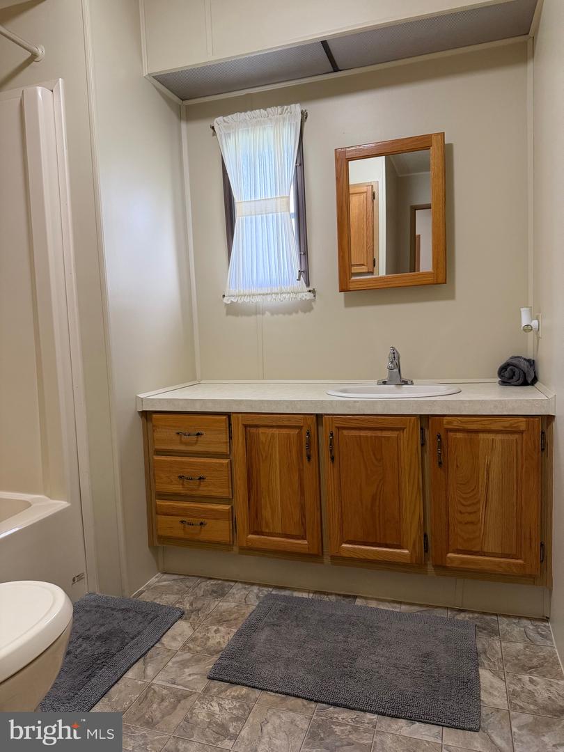 22 Pineview Property Photo 19