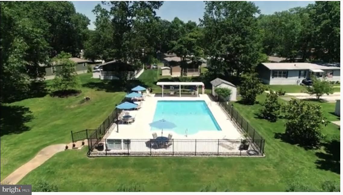 22 Pineview Property Photo 33