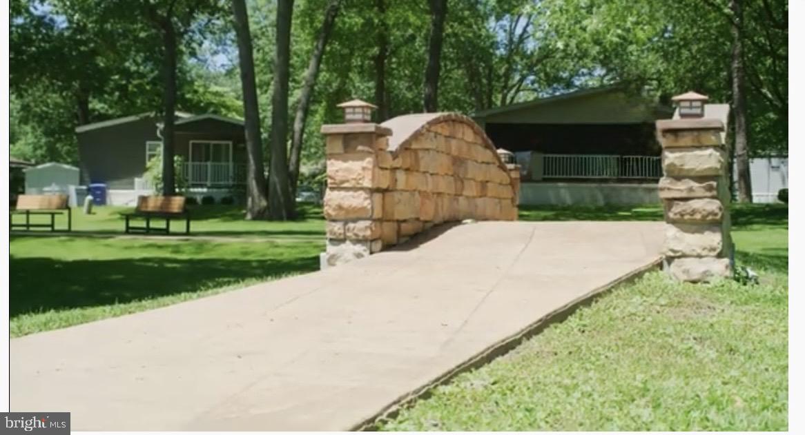 22 Pineview Property Photo 34