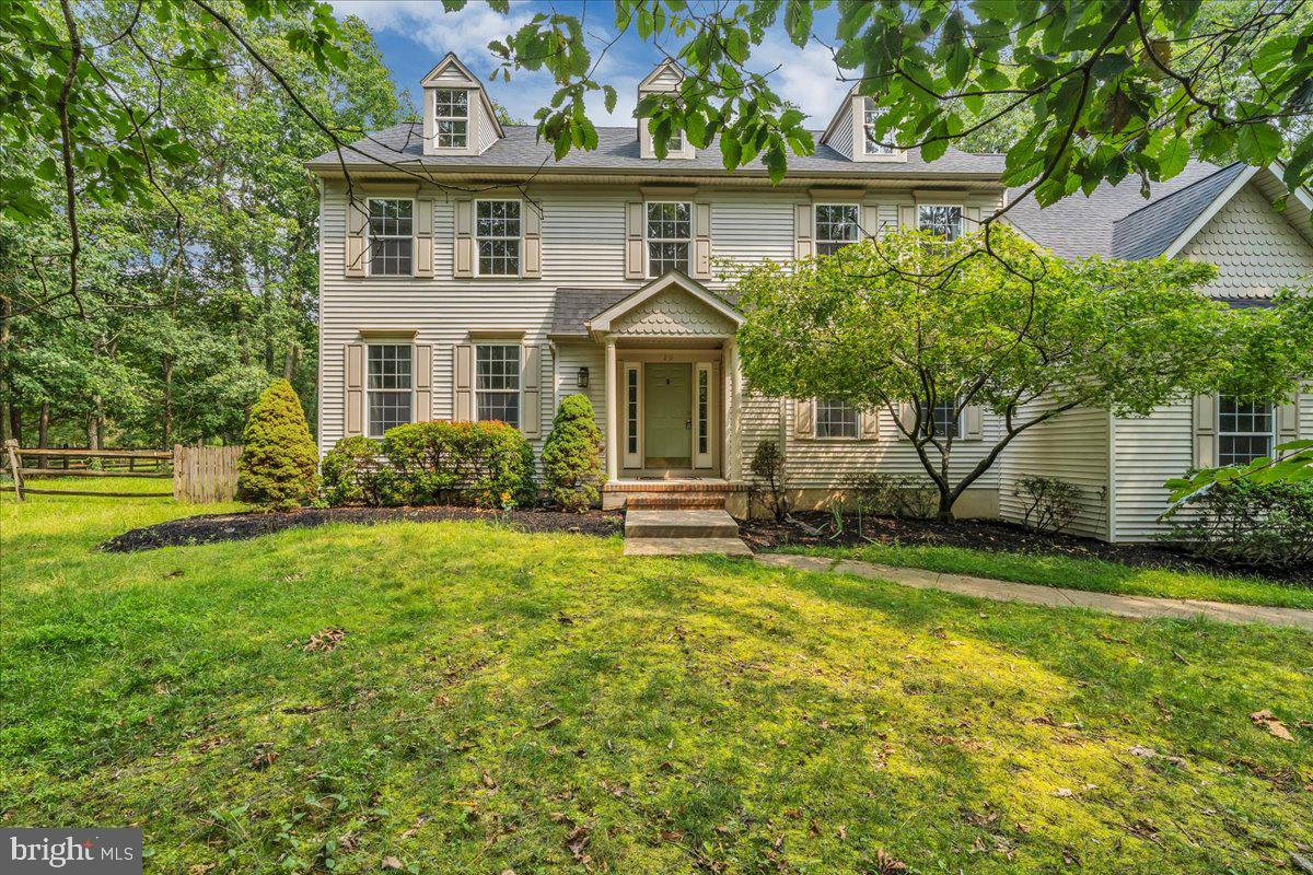 29 MIDBRIDGE DR