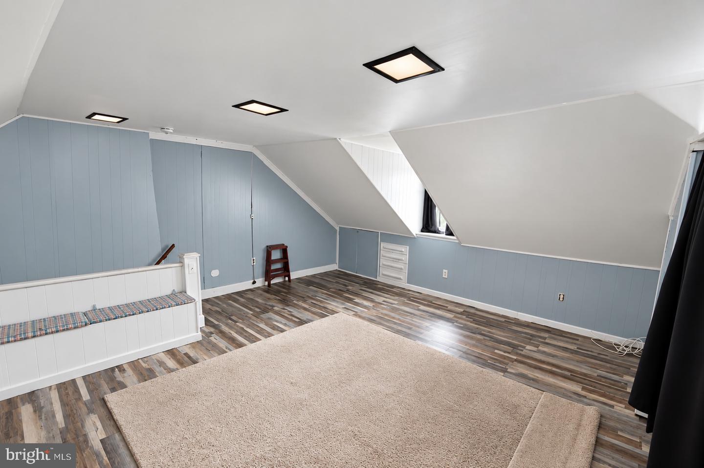 343 Penn St Property Photo 18