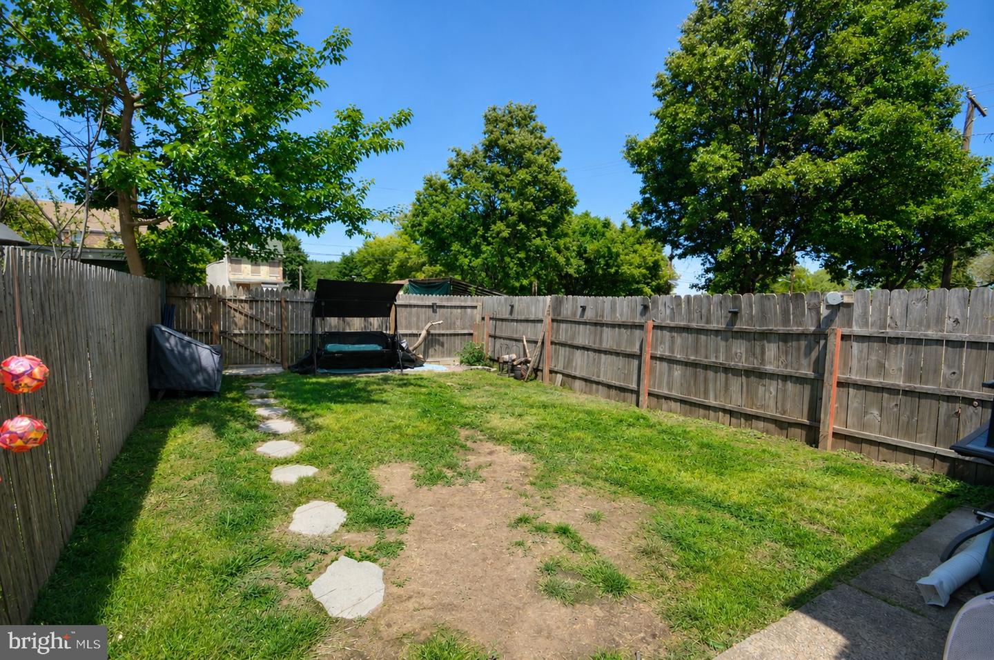 343 Penn St Property Photo 21