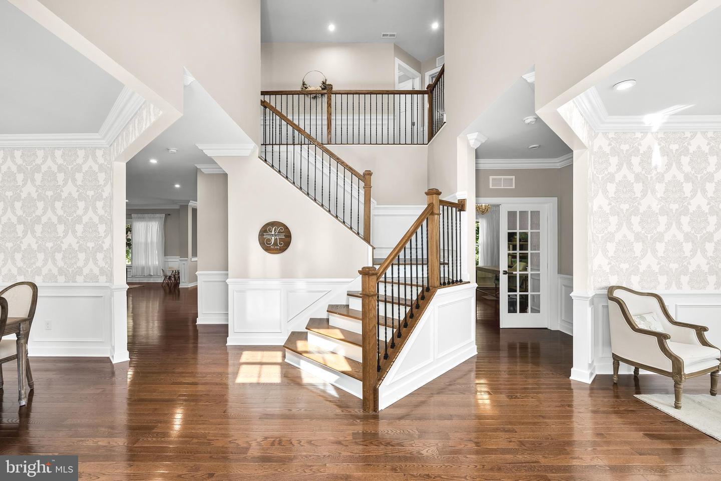 1208 Peach Tree Ct Property Photo 6