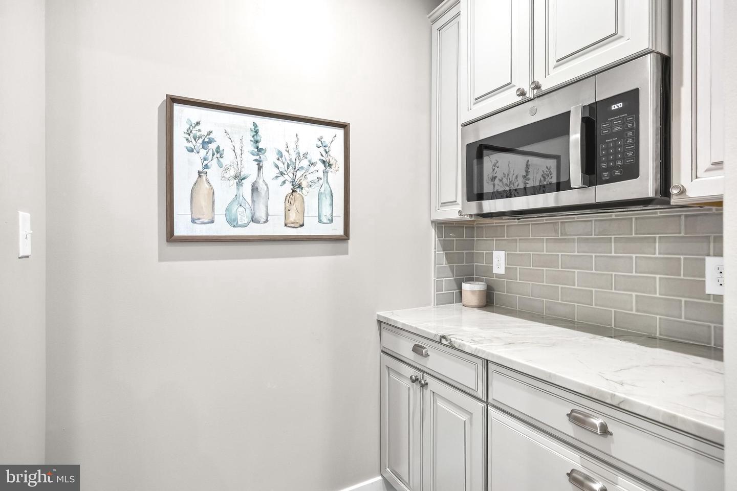 1208 Peach Tree Ct Property Photo 20