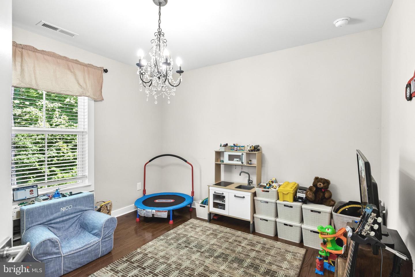 1208 Peach Tree Ct Property Photo 35