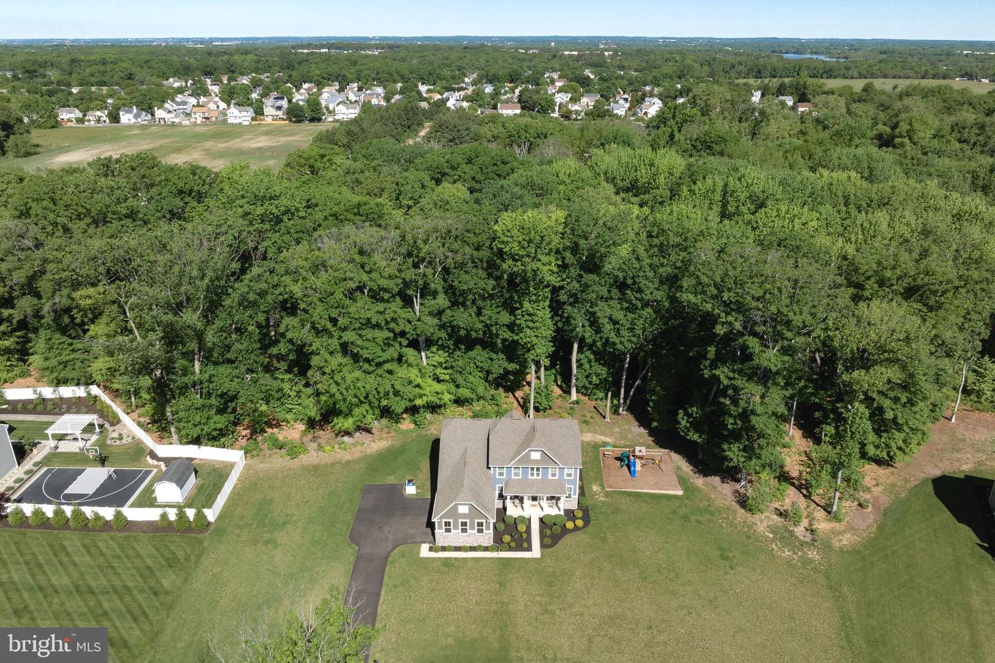 1208 Peach Tree Ct Property Photo 48