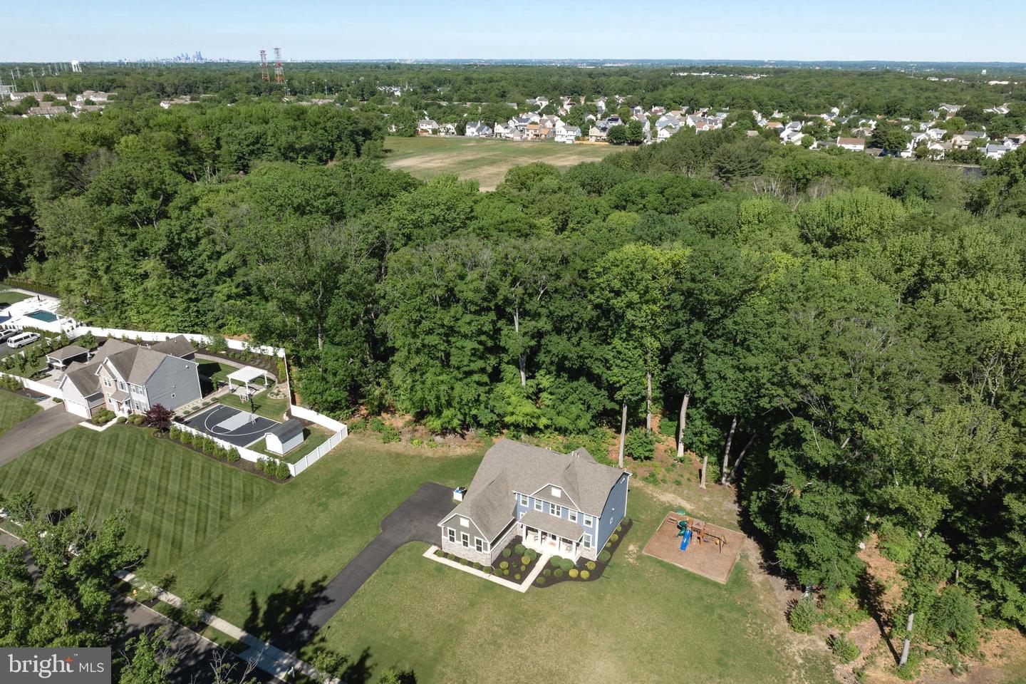 1208 Peach Tree Ct Property Photo 49