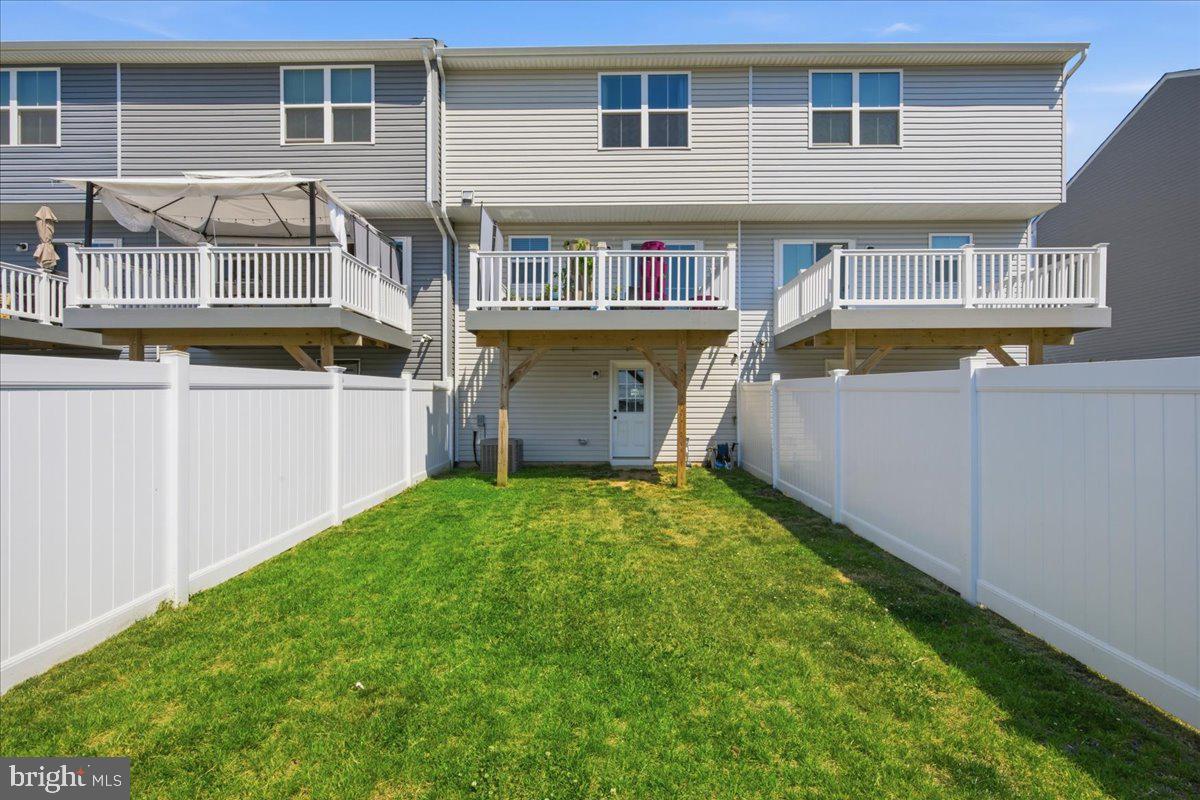 24-l Wendowski St Property Photo 29